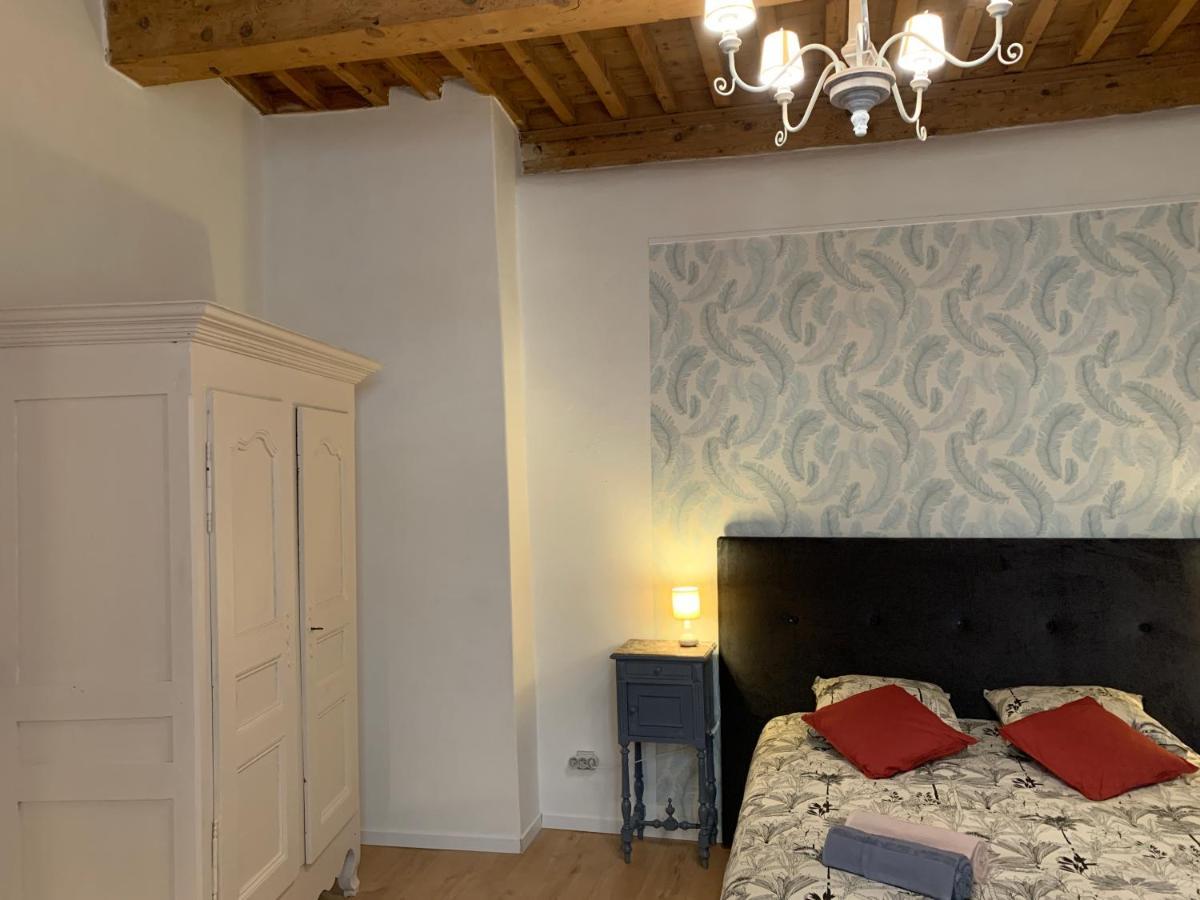 Appartement De Charme Dans Le Coeur Historique D'Uzès Eksteriør bilde